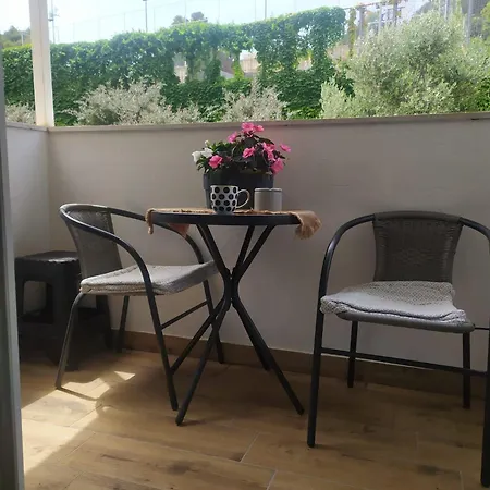 Charming Close To The Old Town & A Free Tour