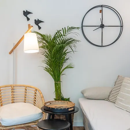 Charming Close To The Old Town & A Free Tour Appartamento *